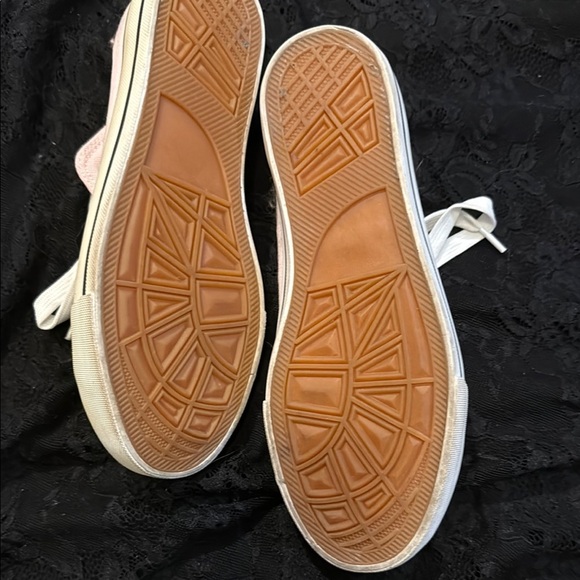 Pink Canvas Sneakers with White Laces - Picture 4 of 4